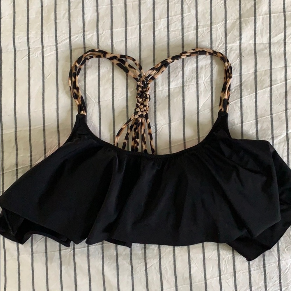 Flowy Black / Cheetah Swim Top
